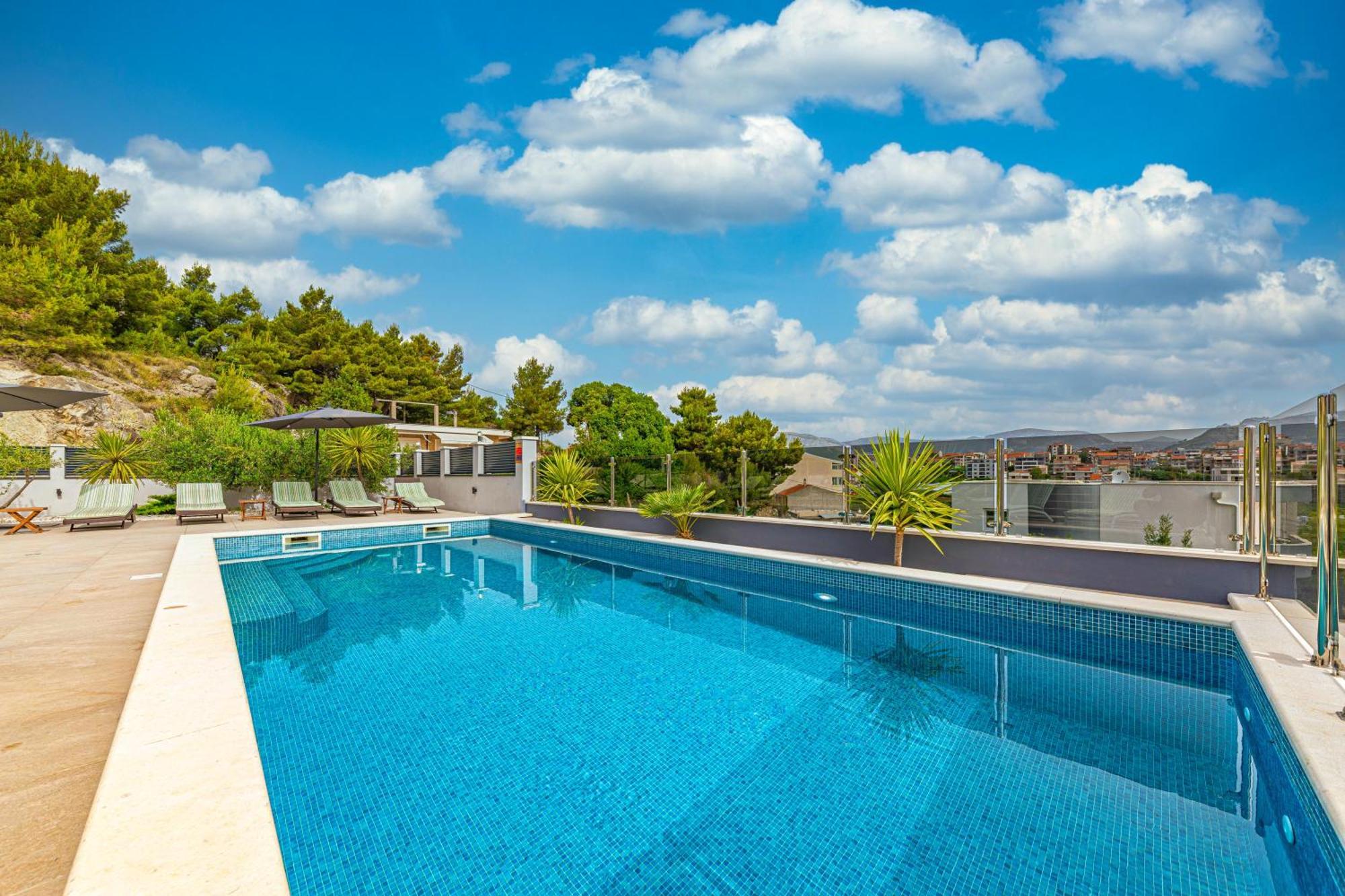 Apartments Jokica Сплит Экстерьер фото