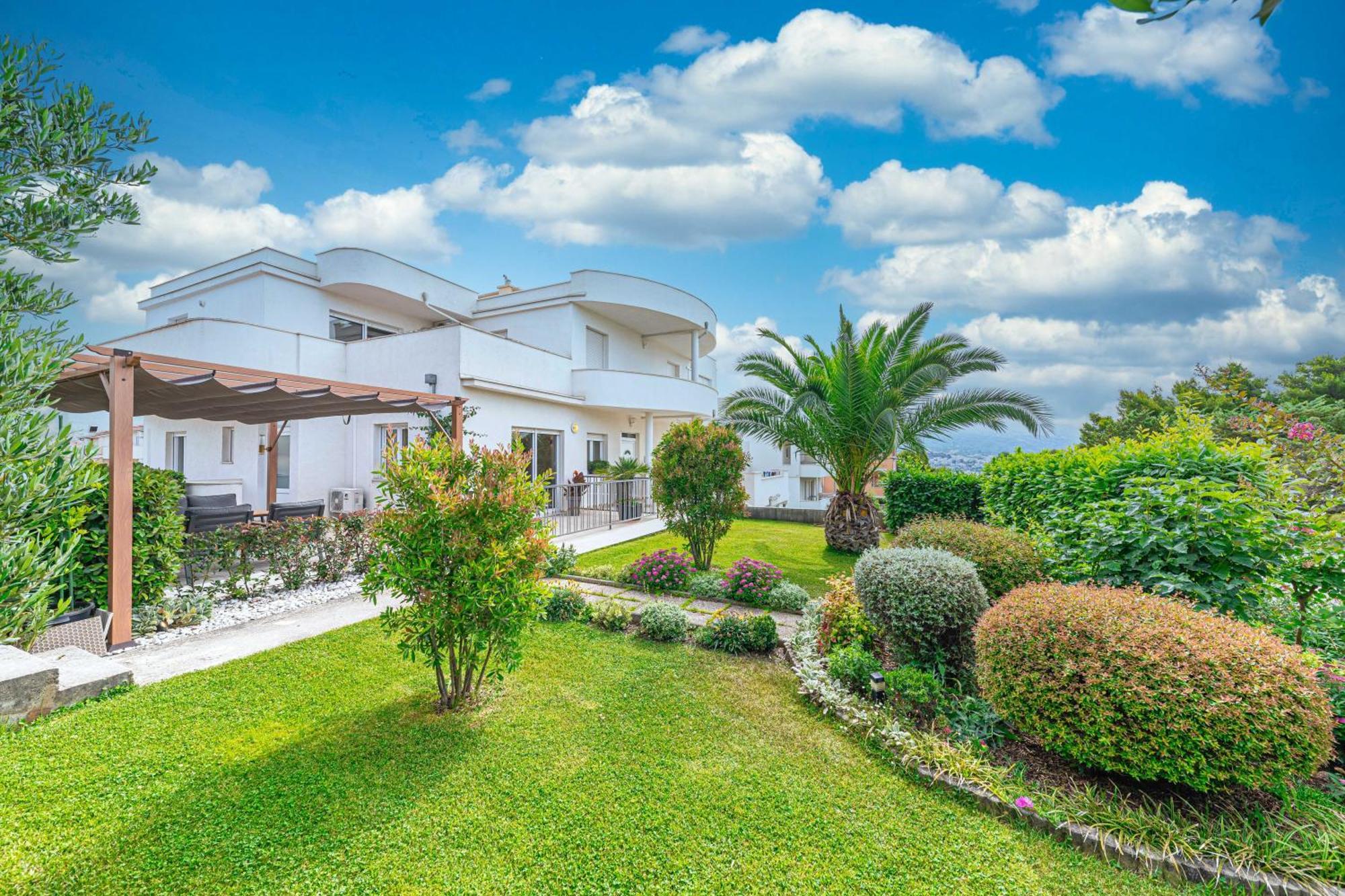 Apartments Jokica Сплит Экстерьер фото